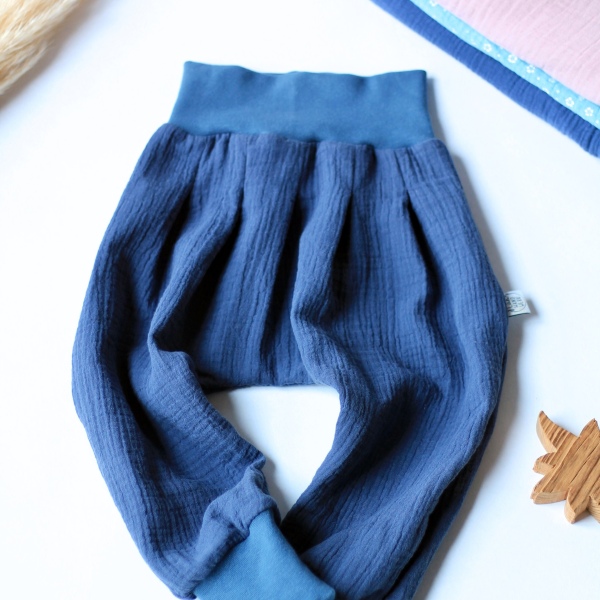 Musselinhose blau Gr. 74